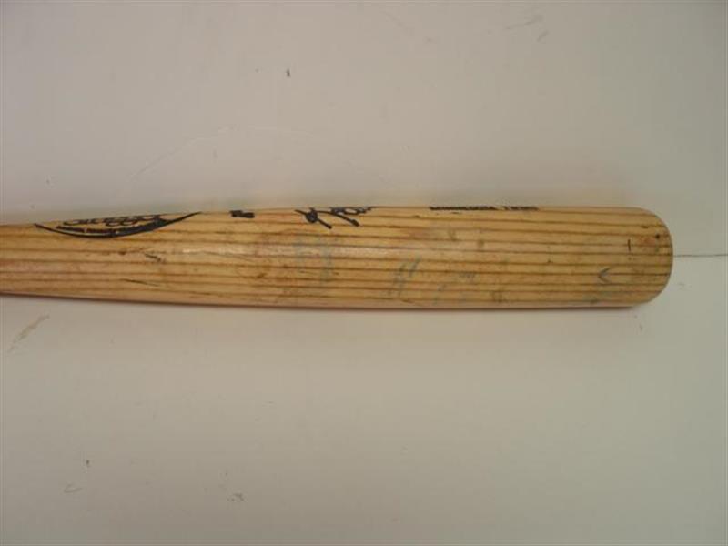 Kent Hrbek Game Used Signed Bat Minnesota Twins (Sku 10506)  