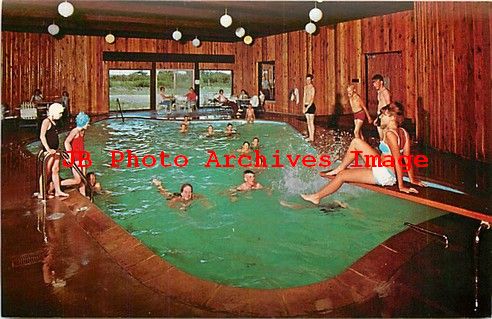 MN Grand Rapids Minnesota Rainbow Inn Motel Pool Gallaghers No 3800C